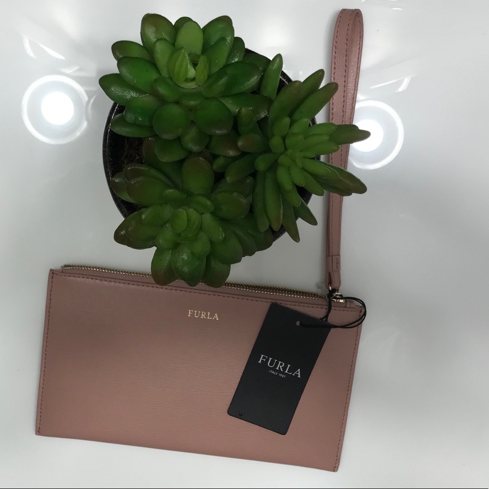 FURLA ITALIA XL SAFFIANO LEATHER CLUTCH WRISTLET